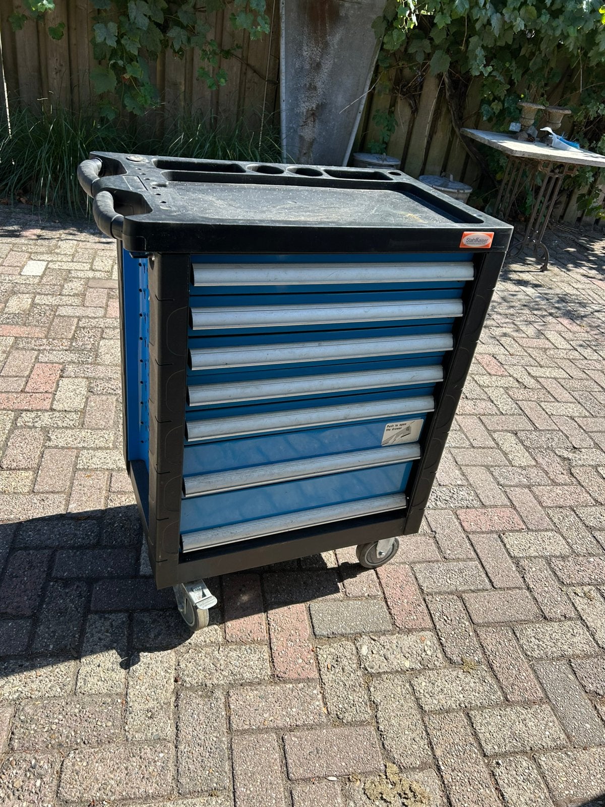 Gereedschapwagen, Ophalen, Gevuld, Gebruikt