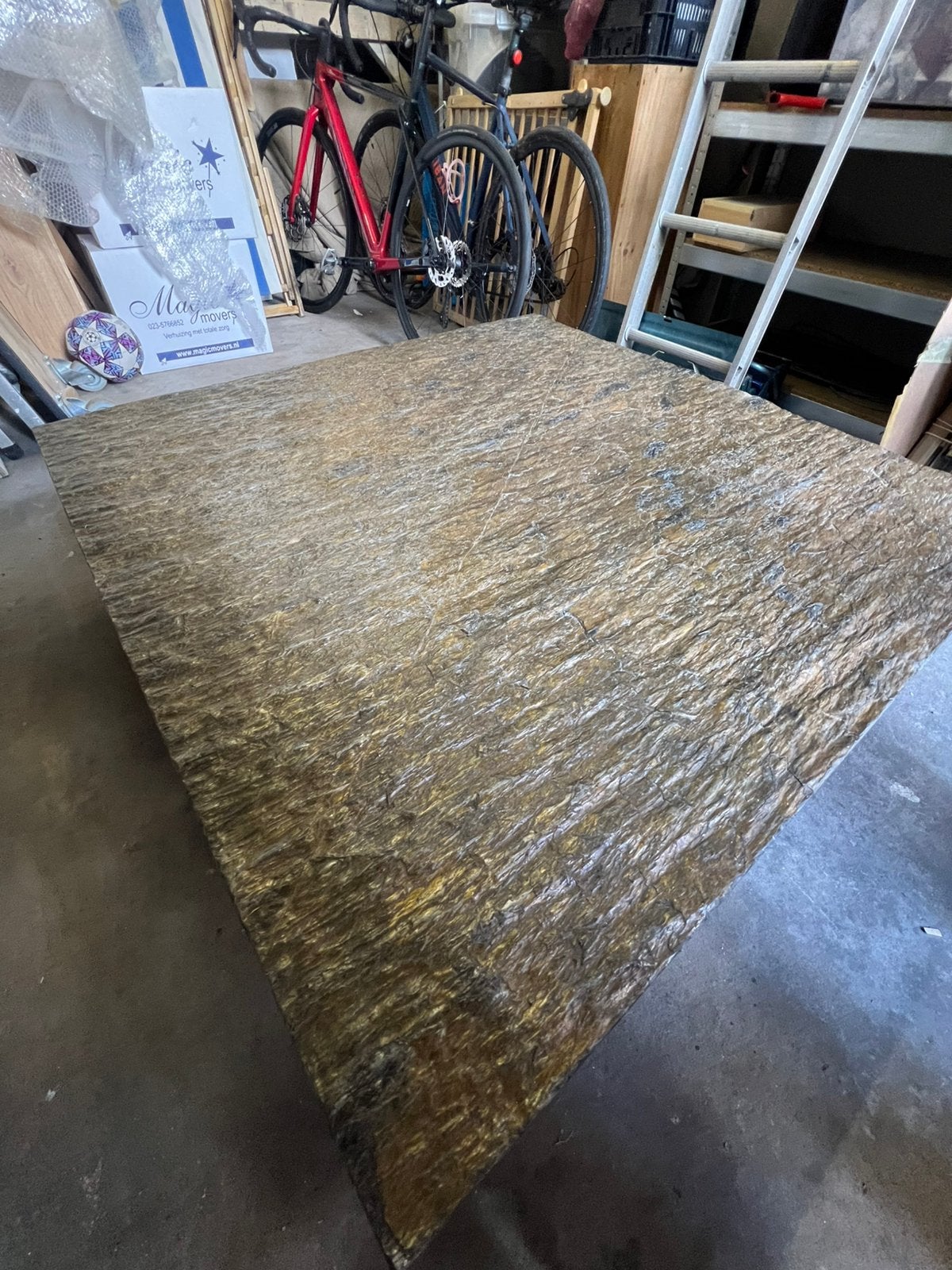 Brutalistische vintage salontafel jaren 70 massief leisteen, Huis en Inrichting, Tafels | Salontafels, Ophalen, 100 tot 150 cm