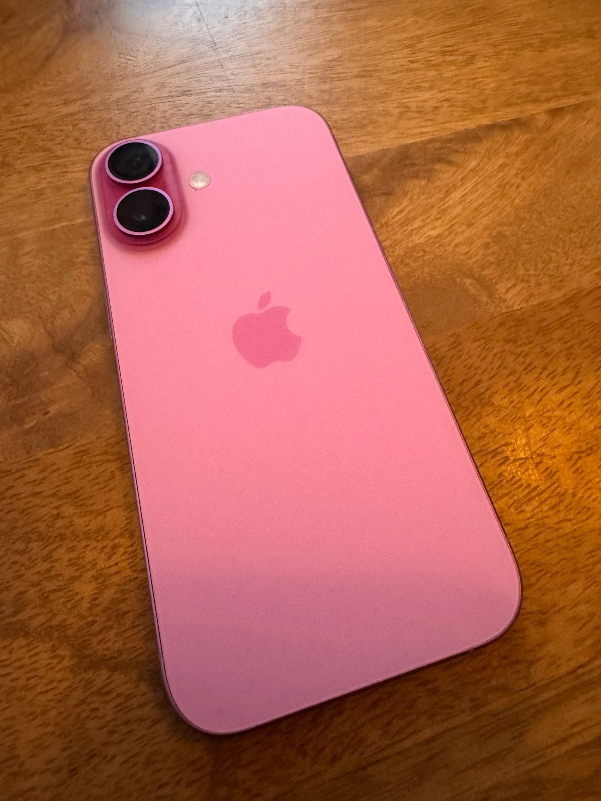 iPhone 16 Roze - Zo goed als nieuw met lichte beschadiging, Telecommunicatie, Mobiele telefoons | Apple iPhone, Ophalen, 128 GB