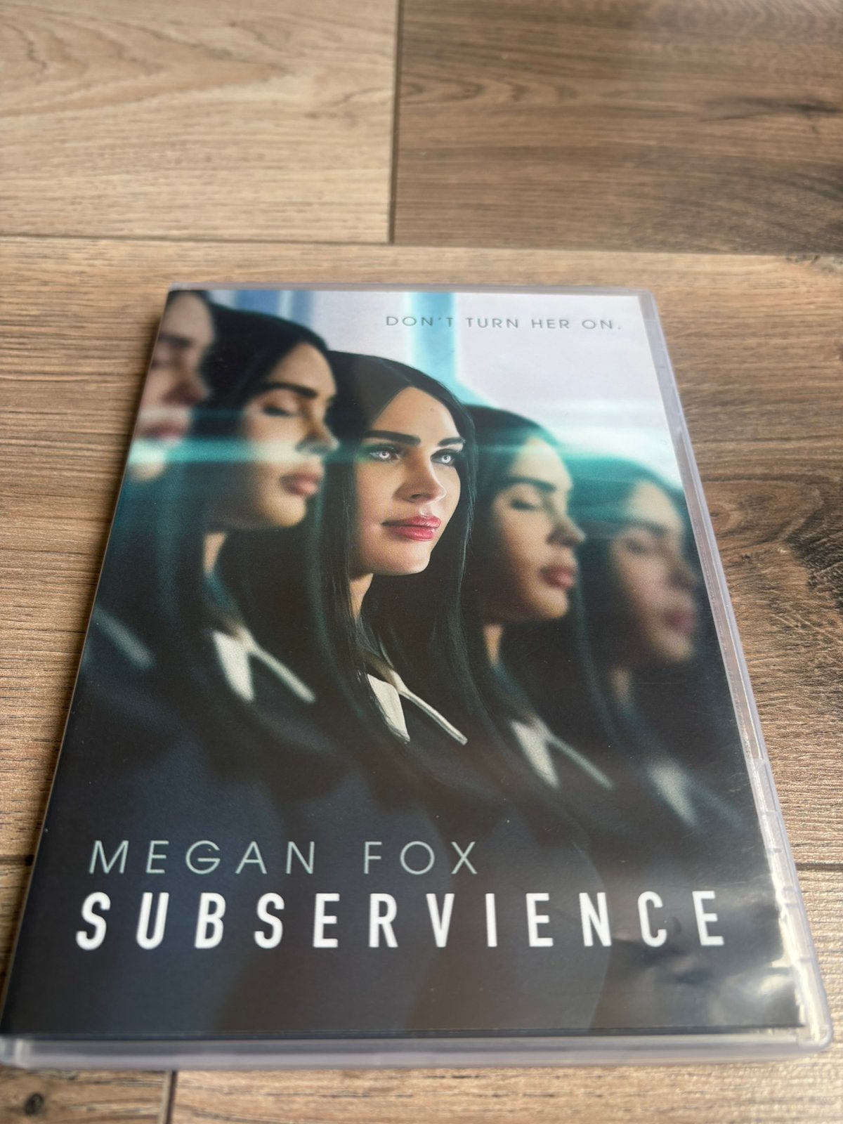 Subservience met Megan Fox, Alle leeftijden, Ophalen of Verzenden, Zo goed als nieuw, Actiethriller