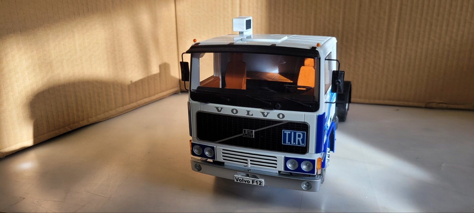 Road Kings Volvo F12, Hobby en Vrije tijd, Ophalen of Verzenden, Zo goed als nieuw, Overige typen, Overige merken