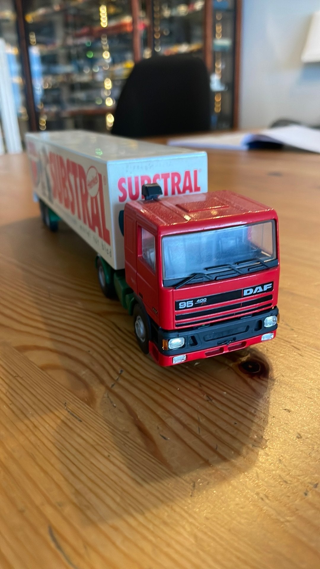 Daf 95 400 Ati truck met oplegger “Substral”, Ophalen of Verzenden, Gebruikt, Bus of Vrachtwagen, Lion Toys