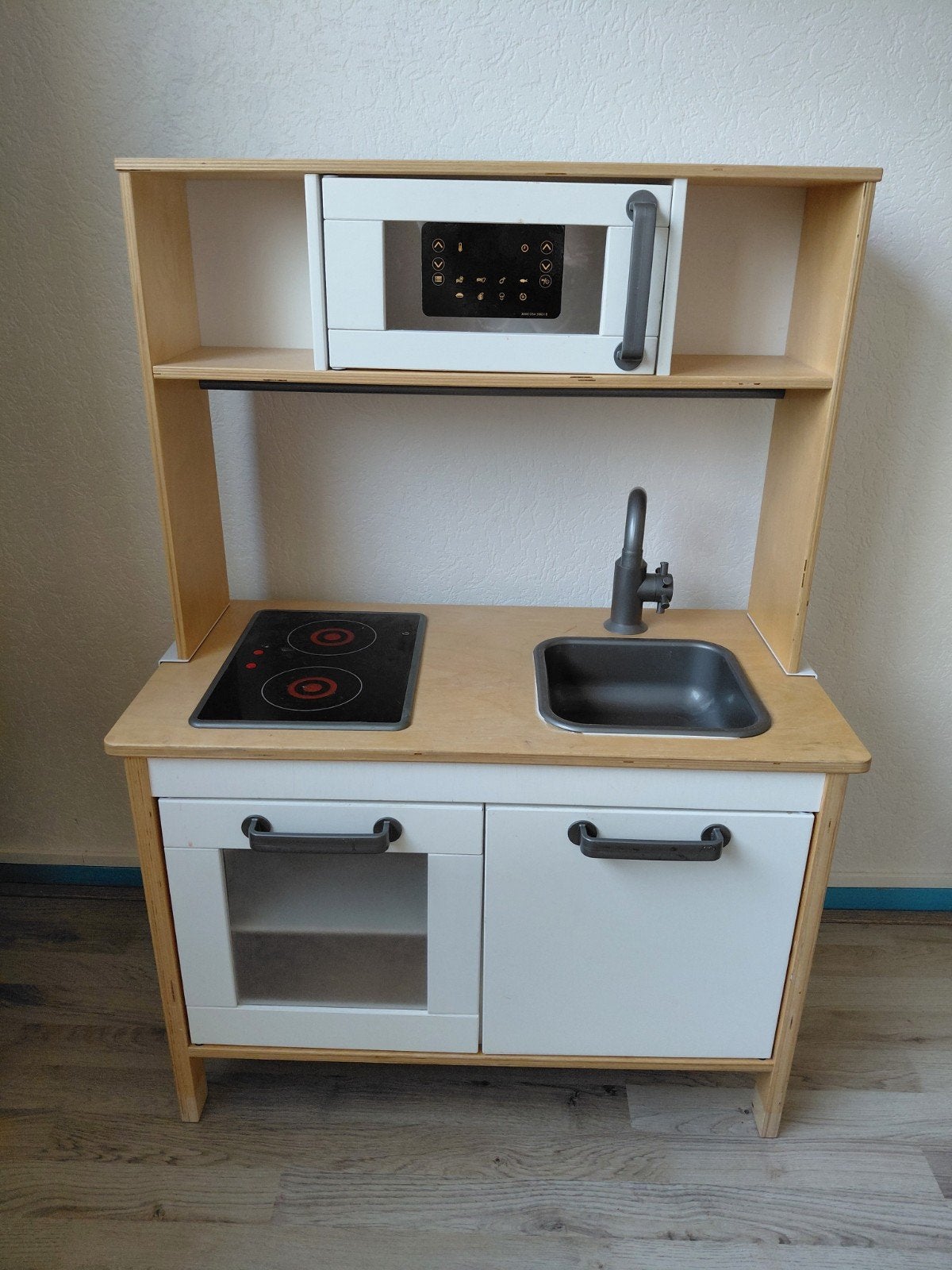 Houten speelkeuken met uitgebreid speelgoed, Ophalen, Gebruikt, Hout, Speelkeuken