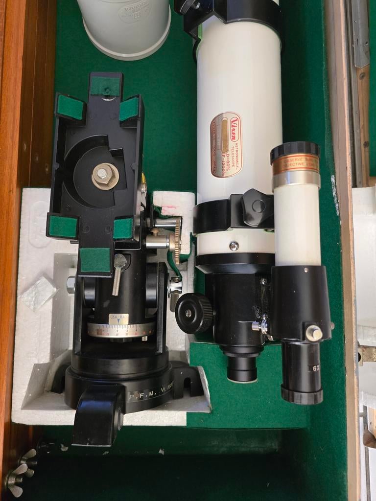 Vixen 80mm Telescoop met Motor Drive, Oculairs & Extra Optie, Ophalen, Gebruikt, Lenzentelescoop (refractor), 80 tot 200 mm