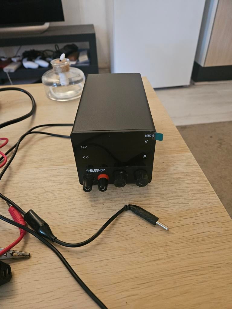 Regelbare DC Voeding 30V 5A ELE-PSU305C, Ophalen of Verzenden