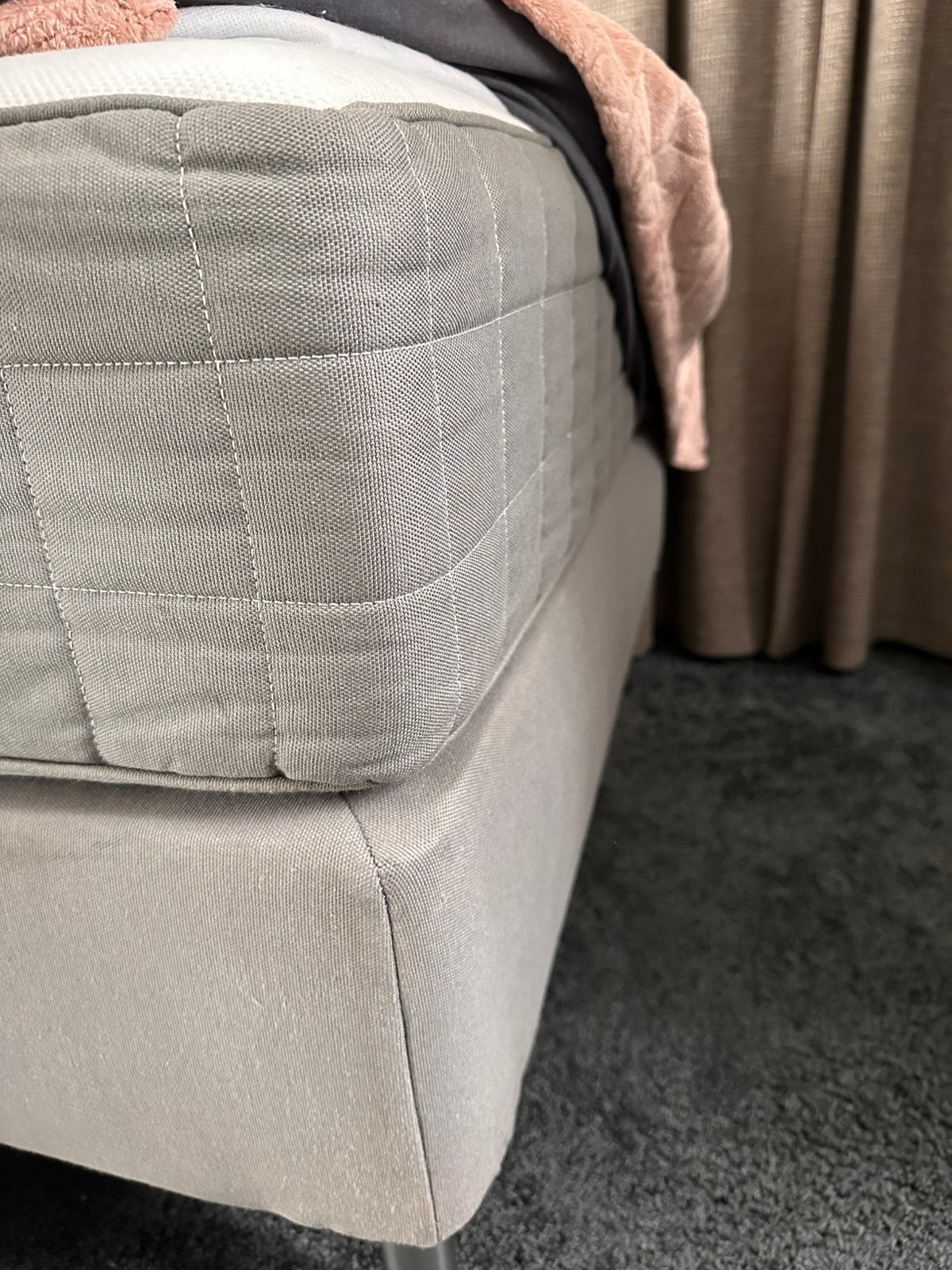 Ikea boxspring 90 x 200 cm, Ophalen of Verzenden, Zo goed als nieuw, Tweepersoons, Grijs