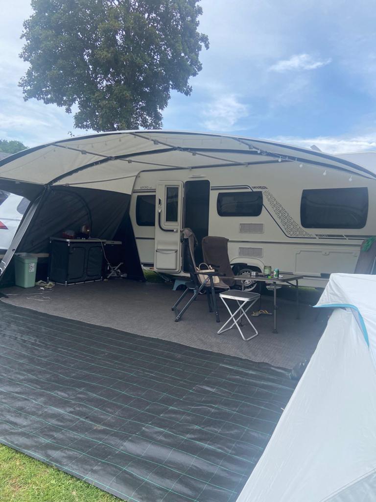 Fendt Caravan  2023 tg enkele bedden met voortent en luifel, Caravans en Kamperen, Caravans, Rondzit, Particulier, Luifel, Tot en met 4