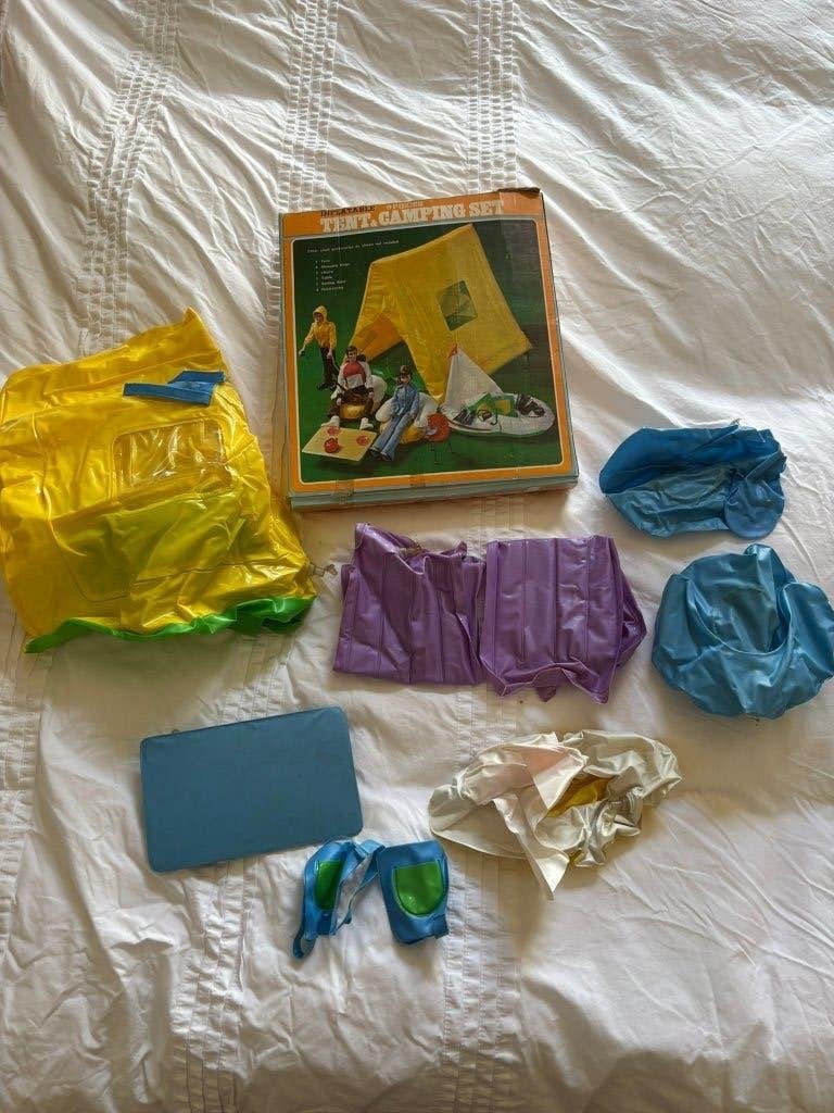 Vintage jaren 70 Barbie Puff 'N Play' opblaasbare kampeerset, Ophalen of Verzenden