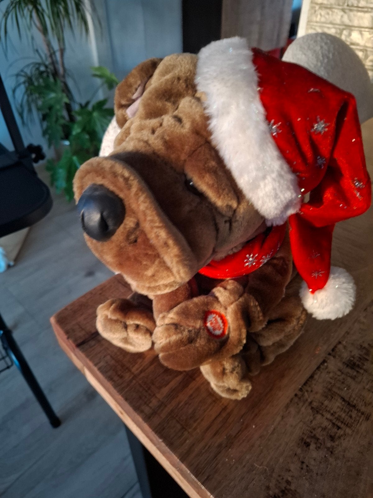 hond met kerstliedje, Ophalen, Zo goed als nieuw