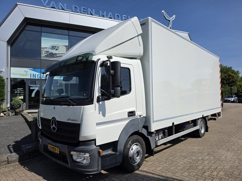 Mercedes-Benz Atego 818 Bakwagen met Laadklep Automaat * Eur, Auto's, Vrachtwagens, Bedrijf, Te koop, ABS, Achteruitrijcamera
