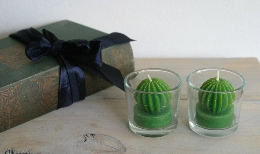 2 kaarsjes in de vorm van een cactus - in glas - 2 stuks - n, Overige materialen, Nieuw, Ophalen of Verzenden, Kaars