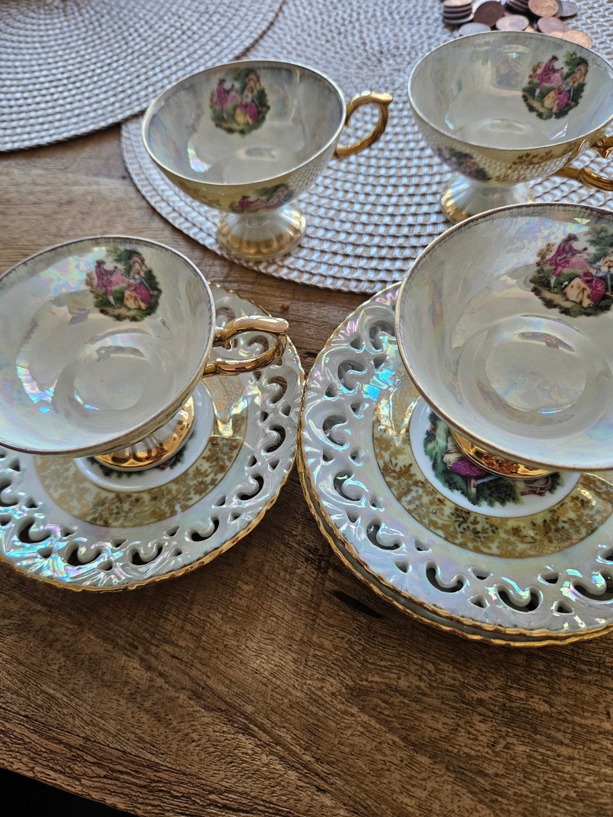 Antieke Porseleinen Kopjes met Schotels - 6 Stuks, Ophalen of Verzenden