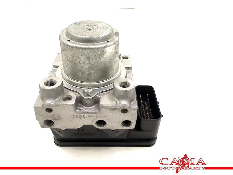 Abs Pomp Honda CBF 1000 2006-2009 (CBF1000 SC58) 2009, Honda, Gebruikt, Hanauer Landstraße  222-224, Frankfurt am Main 60314, , Duitsland