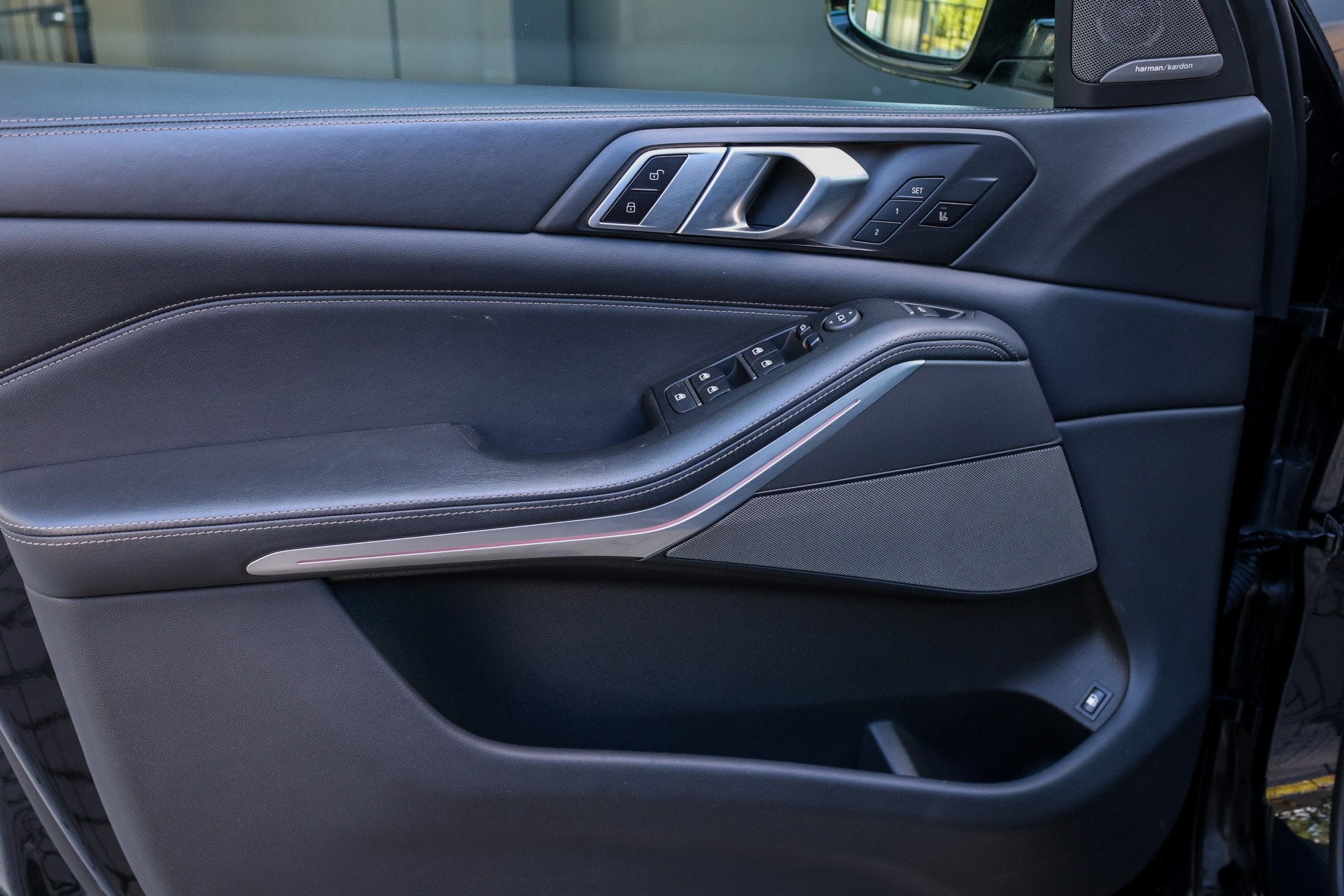 Foto 13 van BMW X5 xDrive45e High Executive | BTW | M-SPORT | PANO | LAS