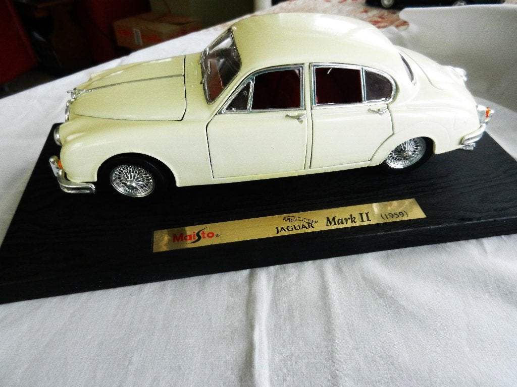Maisto Jaquar Mark11 1959, Ophalen, Zo goed als nieuw