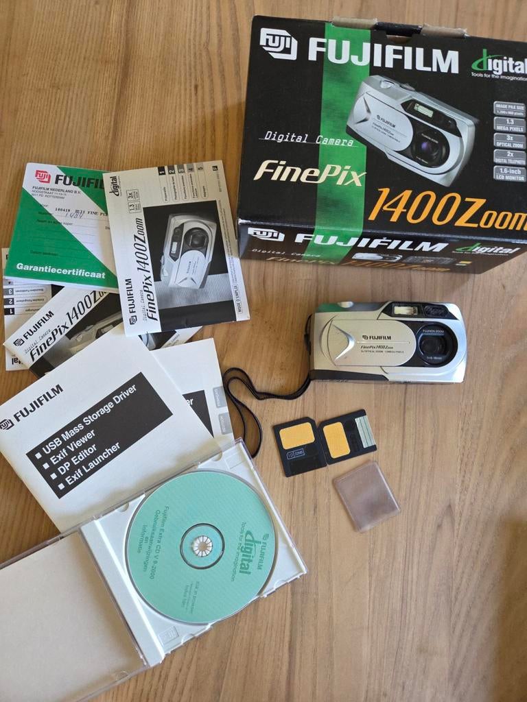 Fujifilm Finepix 1400zoom digitale camera in ovp, Compact, Ophalen of Verzenden, Zo goed als nieuw, Fuji