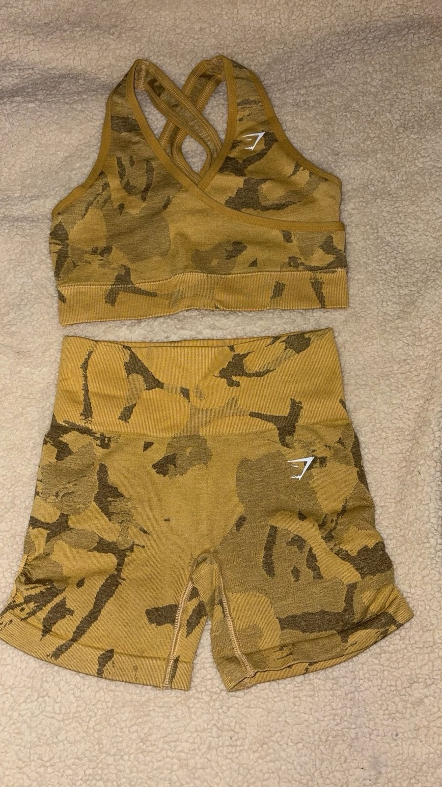 Gymshark Camo Sportset - Top & Short, Geel, Ophalen of Verzenden, Maat 36 (S), Fitness of Aerobics