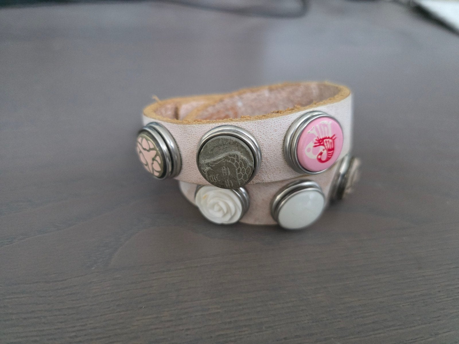 Noosa Leren armband met verwisselbare drukknopen, Ophalen of Verzenden, Zo goed als nieuw, Roze, Leer