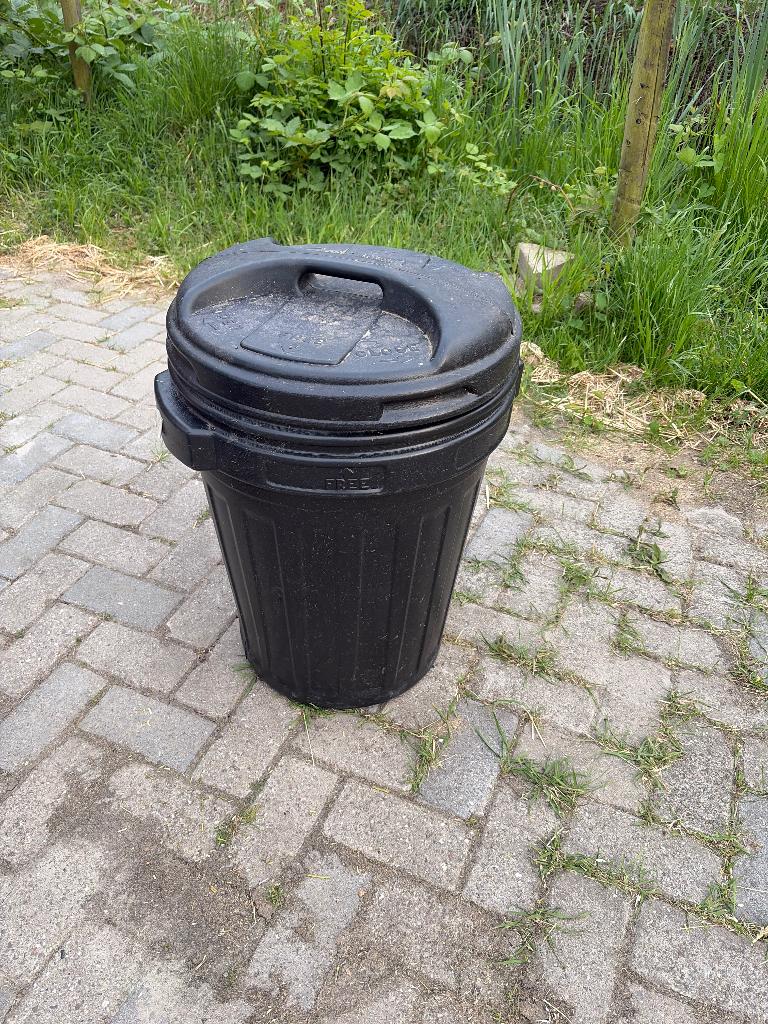 2 grote voerbakken te koop, Dieren en Toebehoren, Stalling en Weidegang