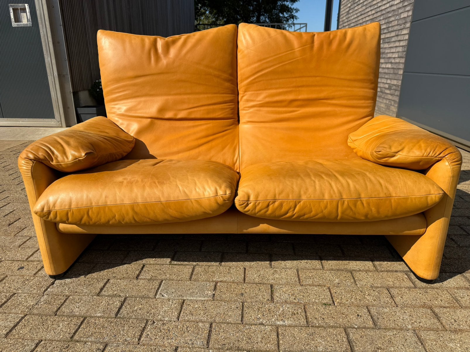 Prachtige Cassina Maralunga 2zit Camel licht gepatineerd, Ophalen of Verzenden, Sede artifort b&b italia knoll vitra togo eames mah jong leolux