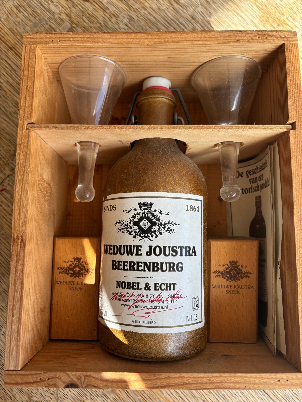 Weduwe Joustra Beerenburg Geschenkset met Fles en Glazen, Verzamelen, Ophalen of Verzenden, Zo goed als nieuw