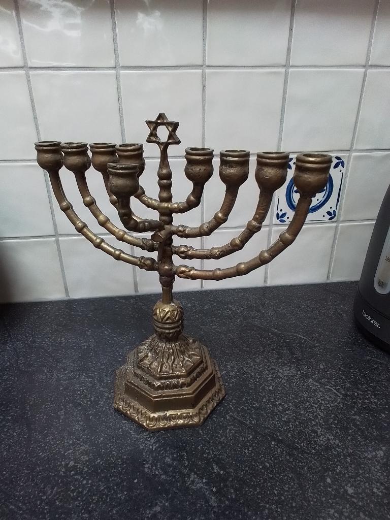 Kandelaar, Ophalen, Koper of Brons