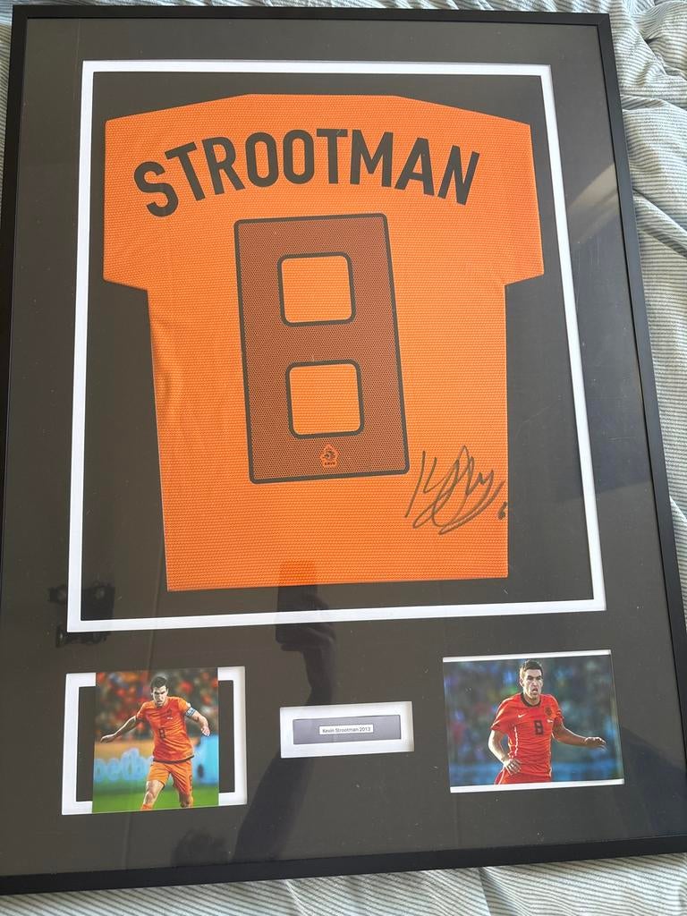 Gesigneerd voetbalshirt kevin strootman, Verzamelen, Sportartikelen en Voetbal, Ophalen of Verzenden, Zo goed als nieuw, Buitenlandse clubs