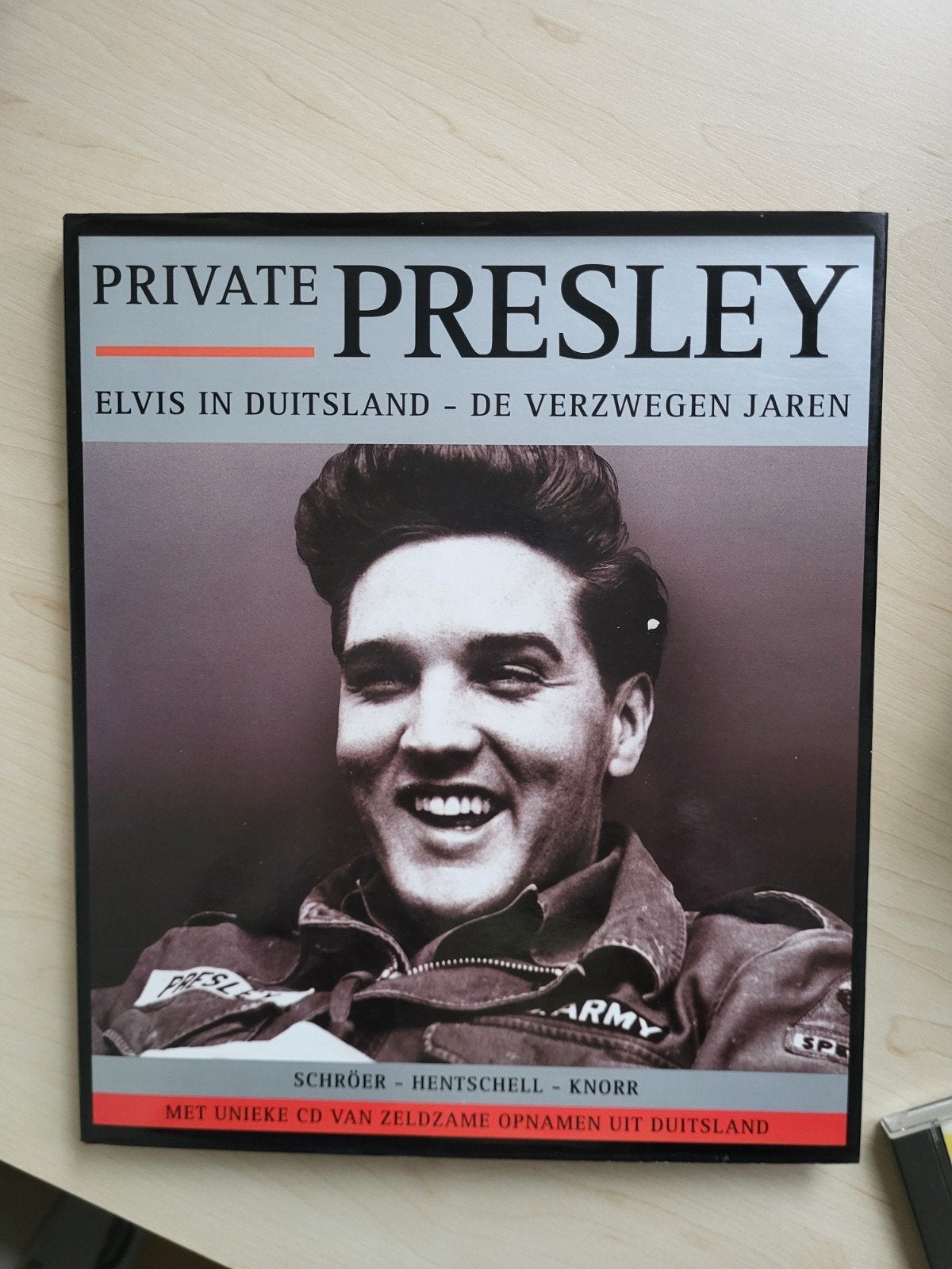 Private Presley: Elvis in Duitsland - De Verzwegen Jaren, Ophalen of Verzenden, Zo goed als nieuw, Schröer, Hentschell, Knorr