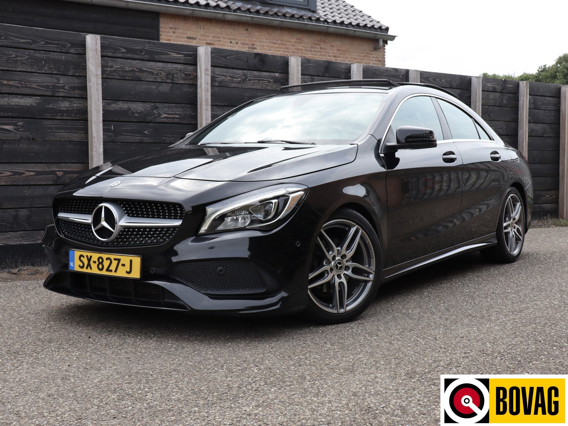 Mercedes-Benz CLA-Klasse 180 Business Solution AMG NL-auto |, Auto's, Gebruikt, 4 cilinders, 715 kg, 19 km/l
