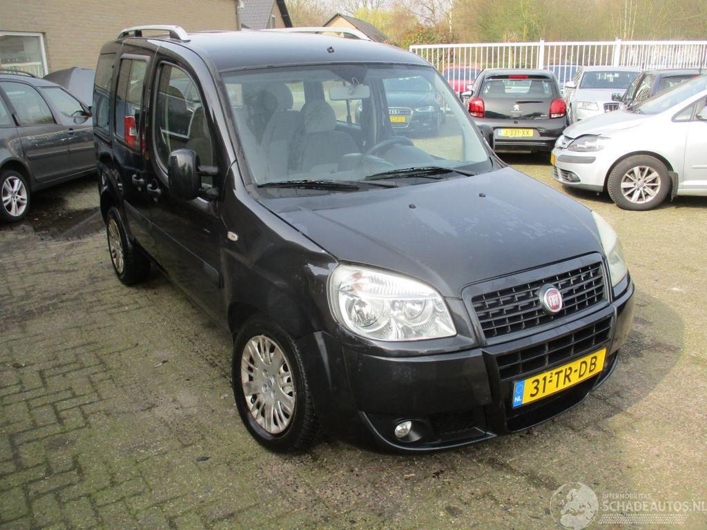 Fiat Doblò 1.4 Dynamic (bj 2007), Auto diversen, Schadeauto's, Fiat, Handgeschakeld, Benzine, MPV, Zwart