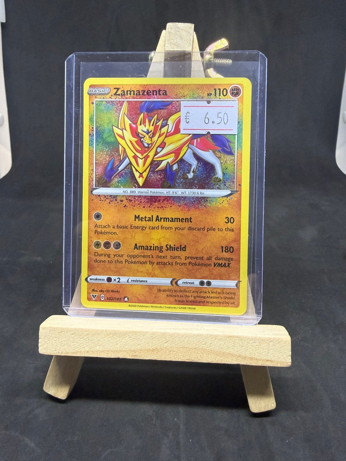 Zamazenta 102/185 nm/nm, Hobby en Vrije tijd, Verzamelkaartspellen | Pokémon, Ophalen of Verzenden, Zo goed als nieuw
