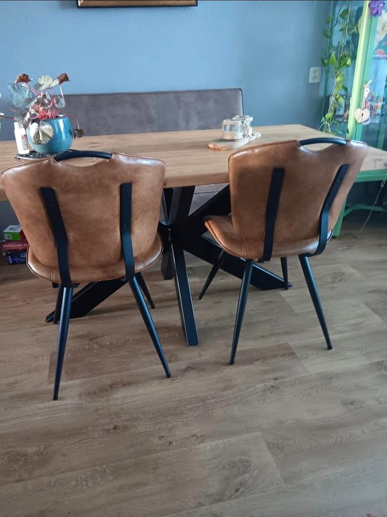 2x Eetkamerstoelen kunstleder met metalen onderstel, Twee, Bruin, Overige materialen, Ophalen of Verzenden