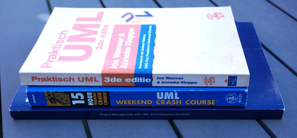 studieboeken UML, Boeken, Gelezen, Programmeertaal of Theorie, Diverse, Verzenden