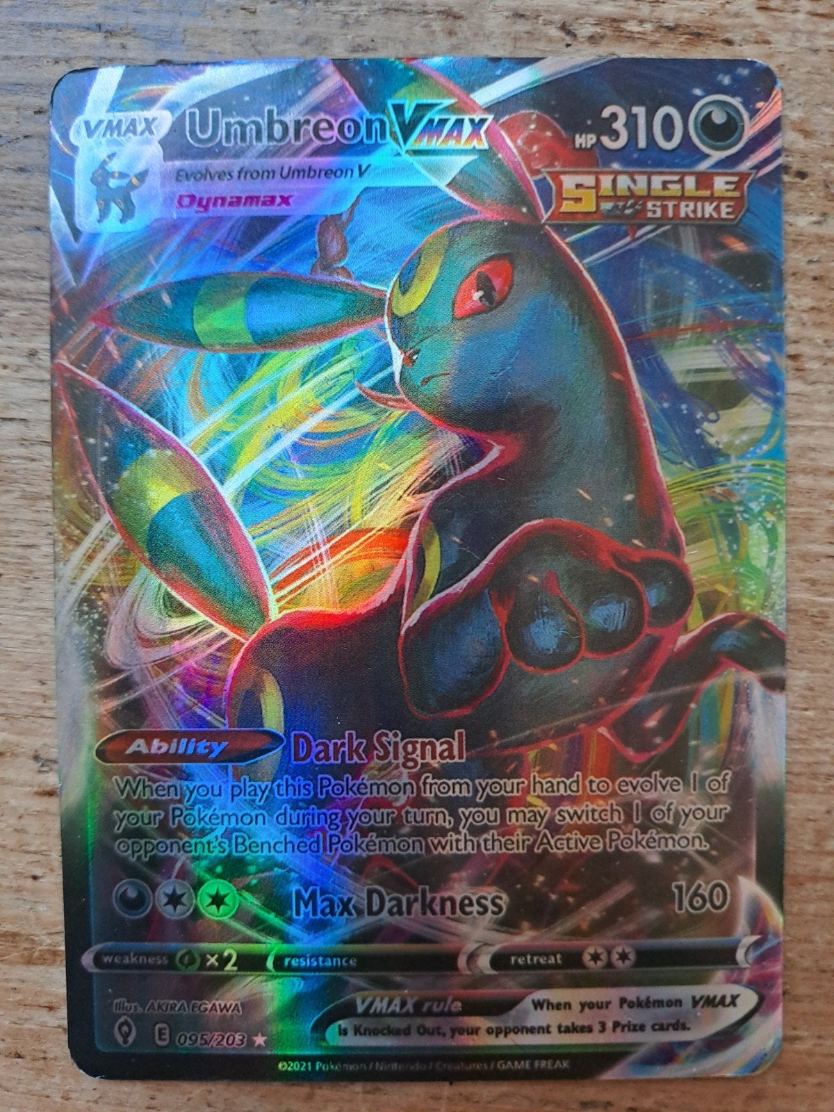 Pokémon Umbreon VMAX 095/203 Evolving Skies Full Art, Ophalen of Verzenden, Zo goed als nieuw, Losse kaart, Foil