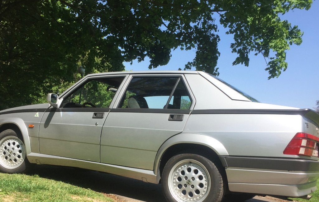Alfa Romeo 75 Indy, Auto's, Alfa Romeo, Particulier, Apple Carplay, Bluetooth, Boordcomputer, Centrale vergrendeling, Elektrische buitenspiegels