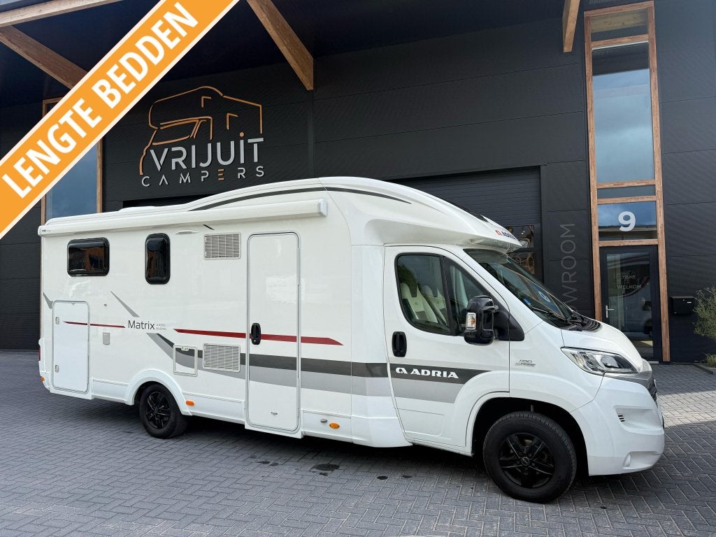 Adria Matrix M670 SL Fiat 34000 km 5 Personen !!! Lengtebed, Ringverwarming, Fiat, Bedrijf, Adria