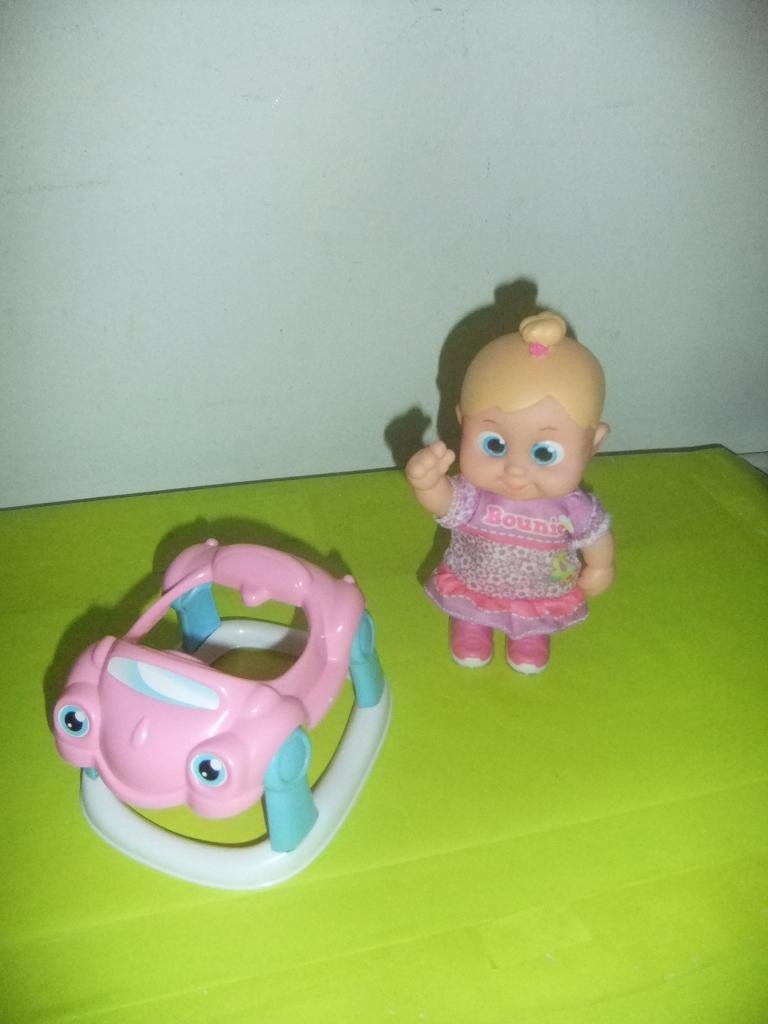 KLEINE LOPENDE BABY POP €0,75 OPBRENGST VOEDSELBANK!, Kinderen en Baby's, Ophalen, Gebruikt, Babypop