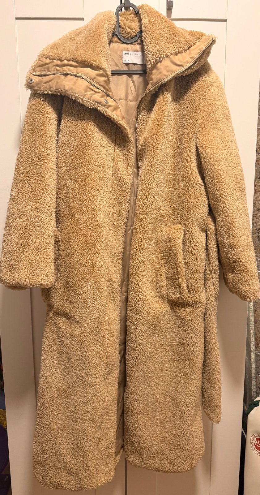 ASOS DESIGN Lange Teddy Jas Beige/Camel - Nieuw EU36, Ophalen of Verzenden, Nieuw, Beige
