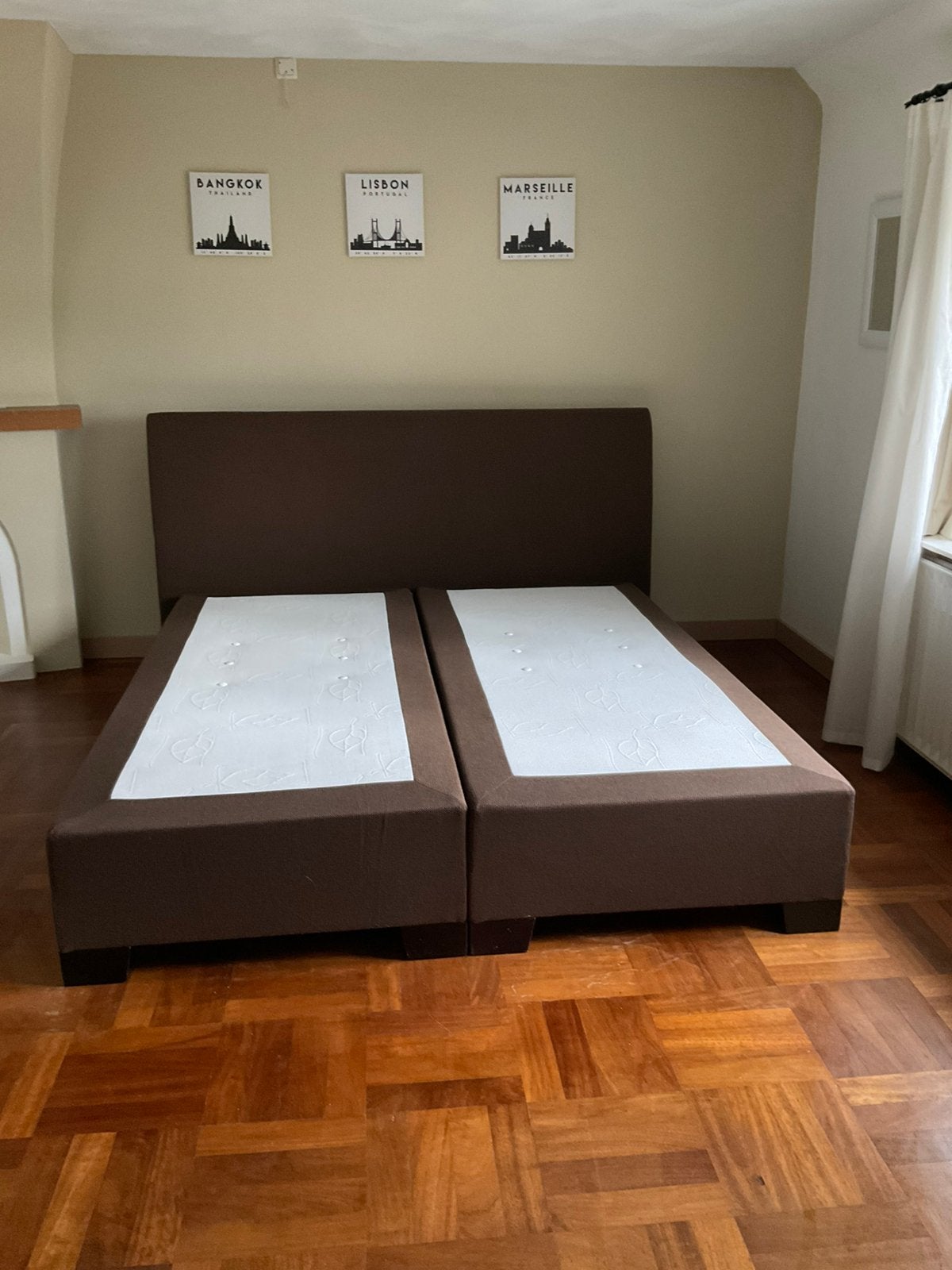 Tekoop boxspring, Swiss Sense, 1.80x2.00, bruin, excl matras, Gebruikt, Bruin, Tweepersoons, Ophalen of Verzenden