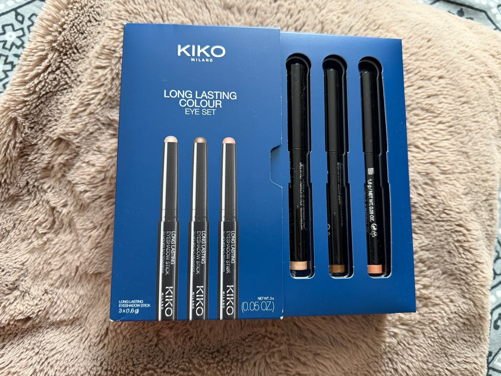 Kiko Milano Eyeshadow Sticks-Brand new, Ophalen of Verzenden, Nieuw, Ogen, Make-up