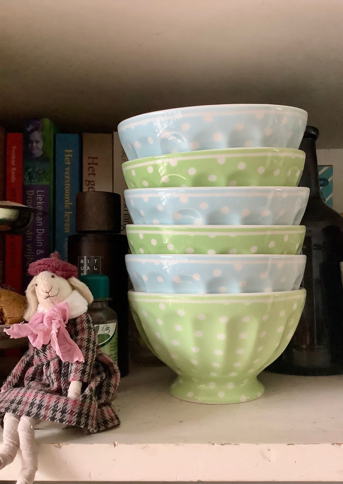 GreenGate French Bowl- schaaltjes in Nostalgische 50s Stijl., Op voet, Porselein of Keramiek, Schaal, Rond