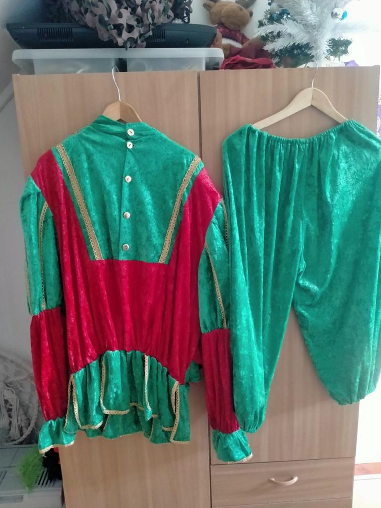 Kleurrijk Pietenpak Maat 56/58 (XL) - Compleet met pruik, Diversen, Sinterklaas, Ophalen of Verzenden, Zo goed als nieuw