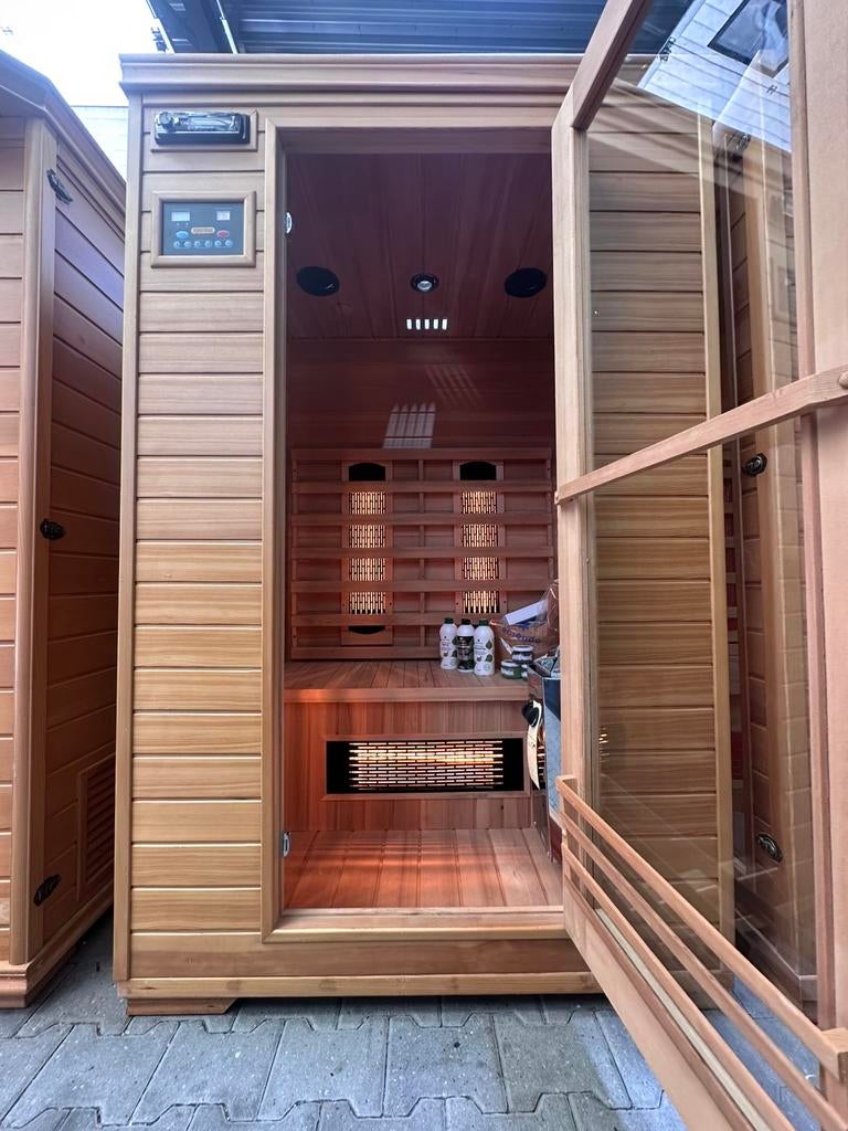 COMBI SAUNA INFRAROOD MET OPGIETKACHEL GRATIS BEZORGD! 🚚