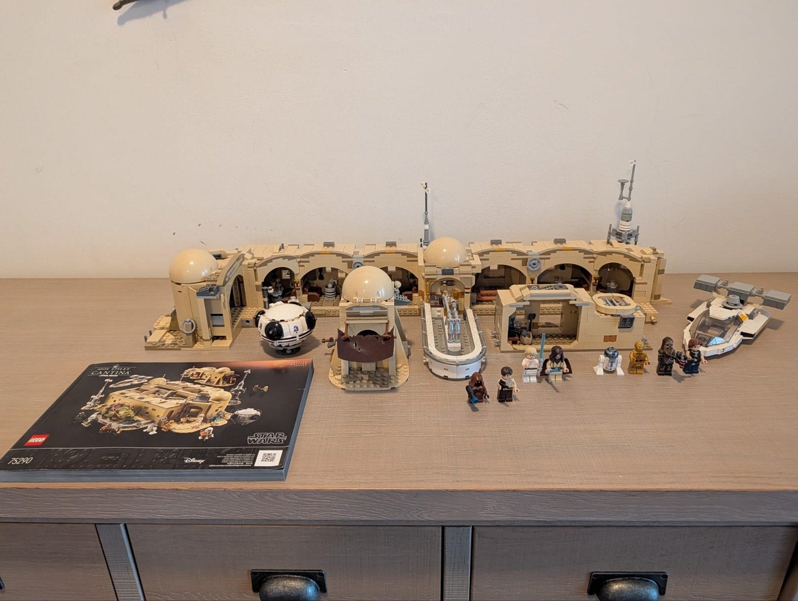 LEGO Star Wars 75290-Mos Eisley Cantina+minifiguren + boekje, Kinderen en Baby's, Speelgoed | Duplo en Lego, Star Wars, Lego, Ophalen of Verzenden