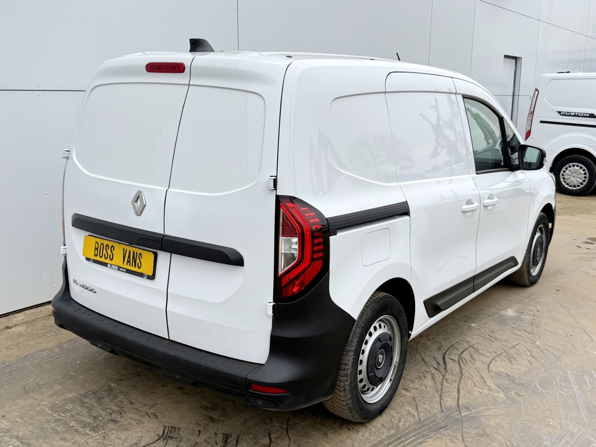 Renault Kangoo Grand Comfort TCe 130PK *Benzine* Automaat L1, Auto's, Gebruikt, Zwart, 4 cilinders, Renault