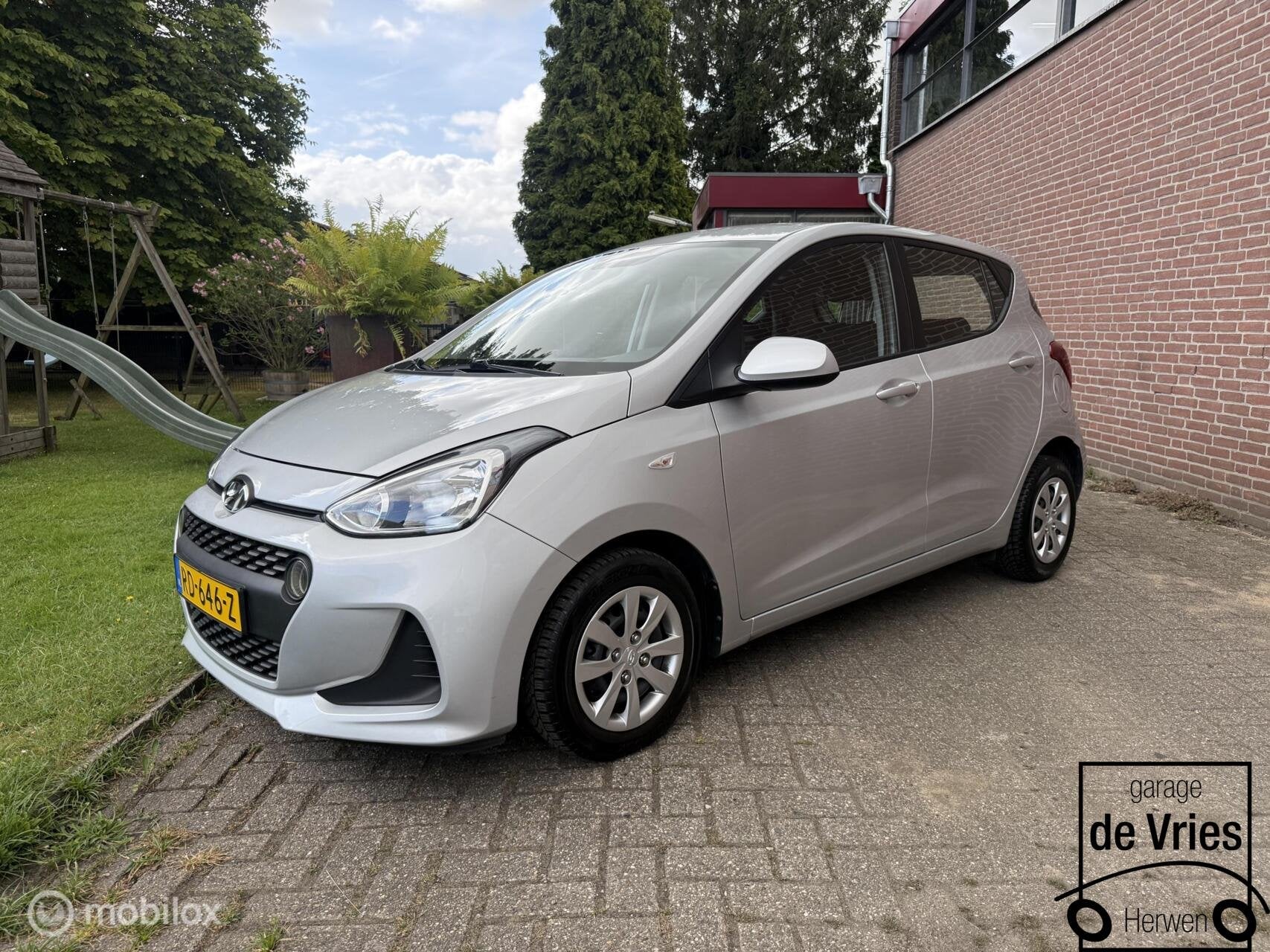 Hyundai i10 1.0i Comfort, Auto's, Voorwielaandrijving, Gebruikt, 4 stoelen, Origineel Nederlands