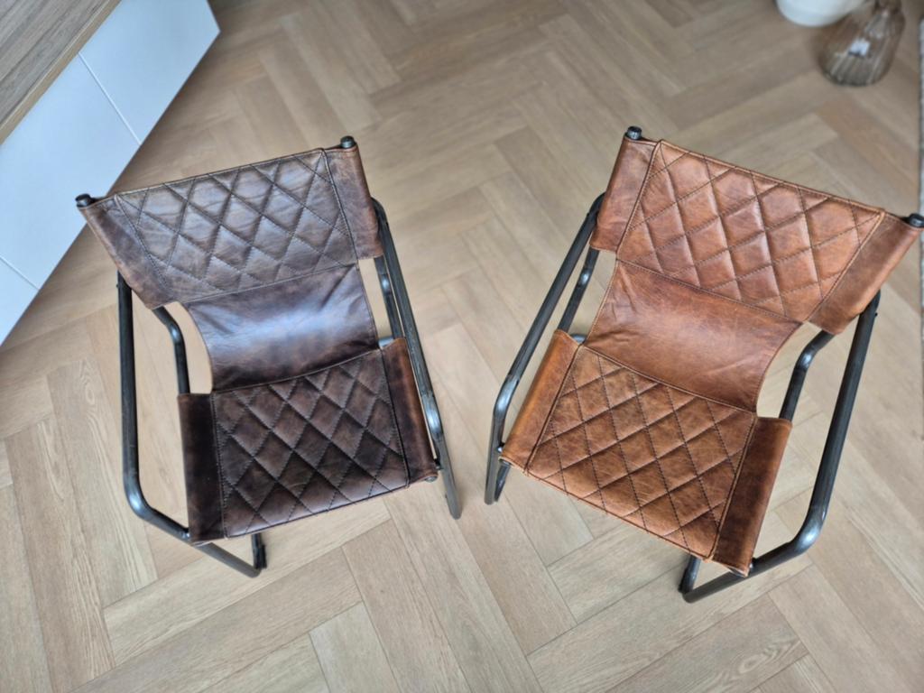 5 leren eetkamerstoelen, 3x donkerbruin, 2x cognac, Gebruikt, Bruin, Ophalen of Verzenden, Vijf, Zes of meer stoelen