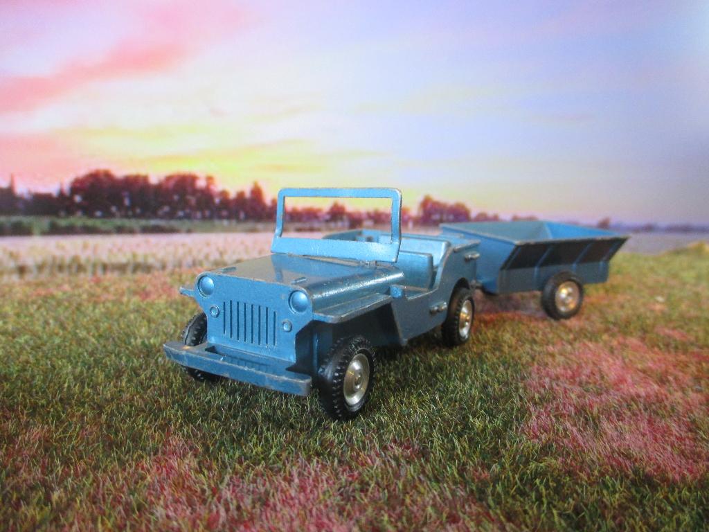 1/43 Willy's Jeep met Bantam Trailer - Gama licht bespeeld, Ophalen of Verzenden, Gebruikt, Auto, Overige merken