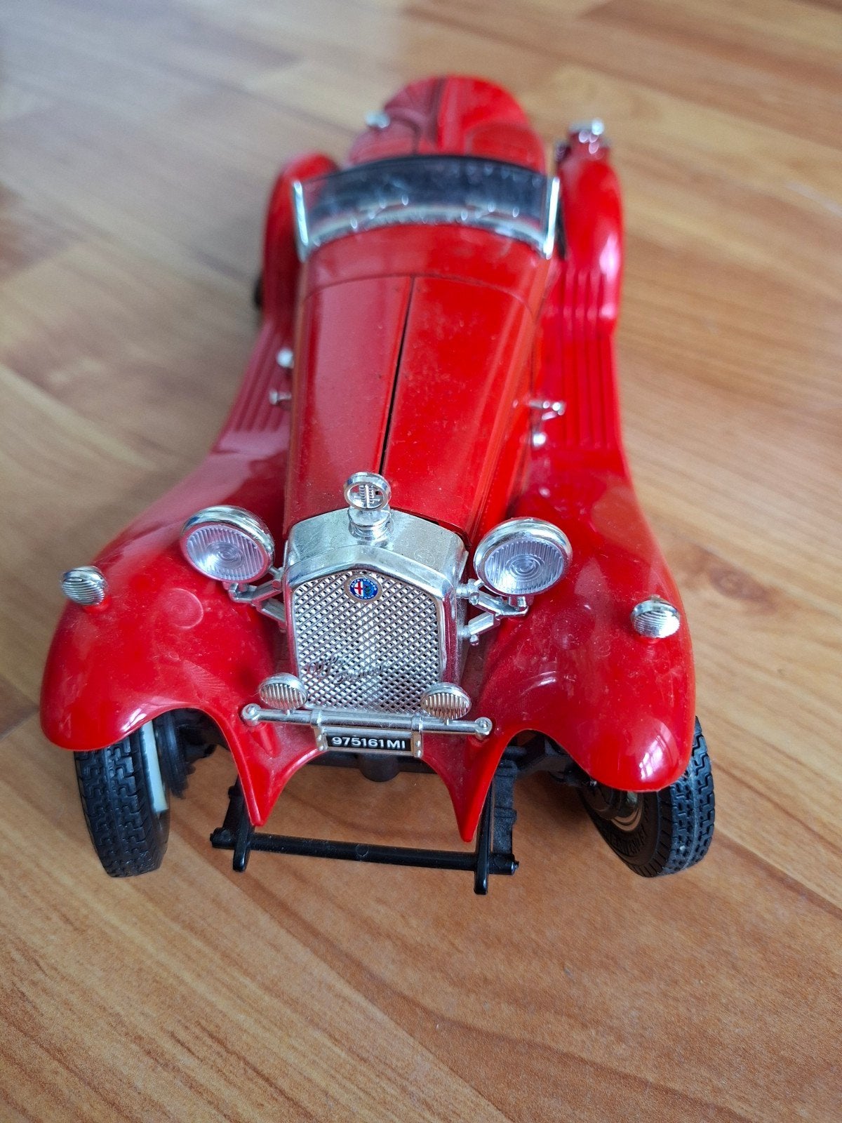 Rode Alfa Romeo schaalmodel - Klassieke sportwagen, Ophalen of Verzenden, Gebruikt, Auto, Overige merken