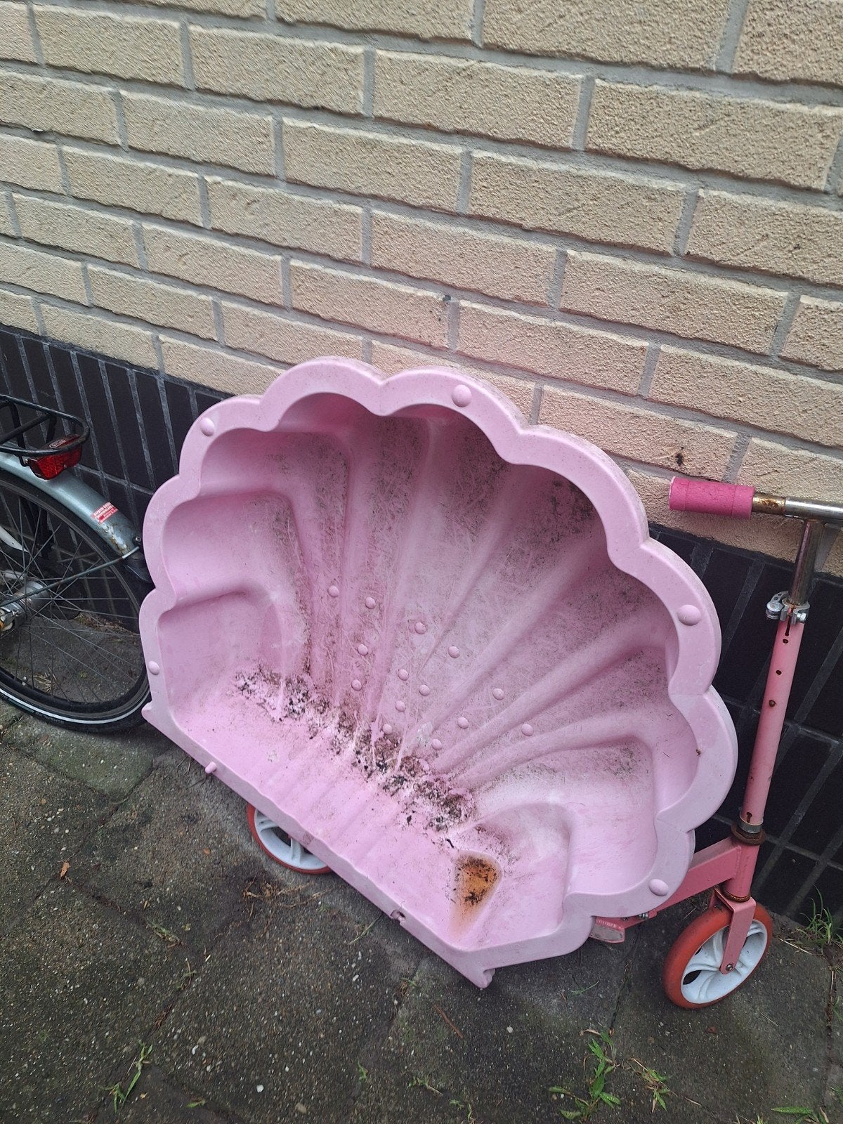 Gratis Roze Schelp Zandbak/Zwembadje (2 stuks), Ophalen of Verzenden, Gebruikt